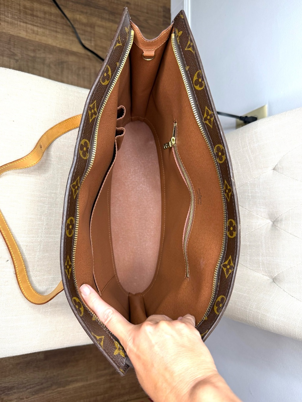 Authentic Louis Vuitton Babylone tote bag M51102 brown monogram LV canvas - Picture 9 of 16